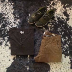 Men’s BKE Brown Henley